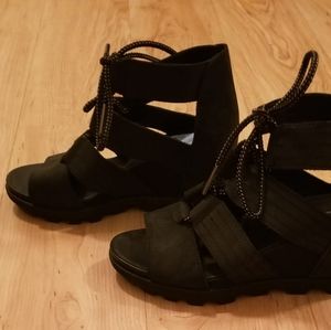 Sorel Joanie Black Laceup Shoes